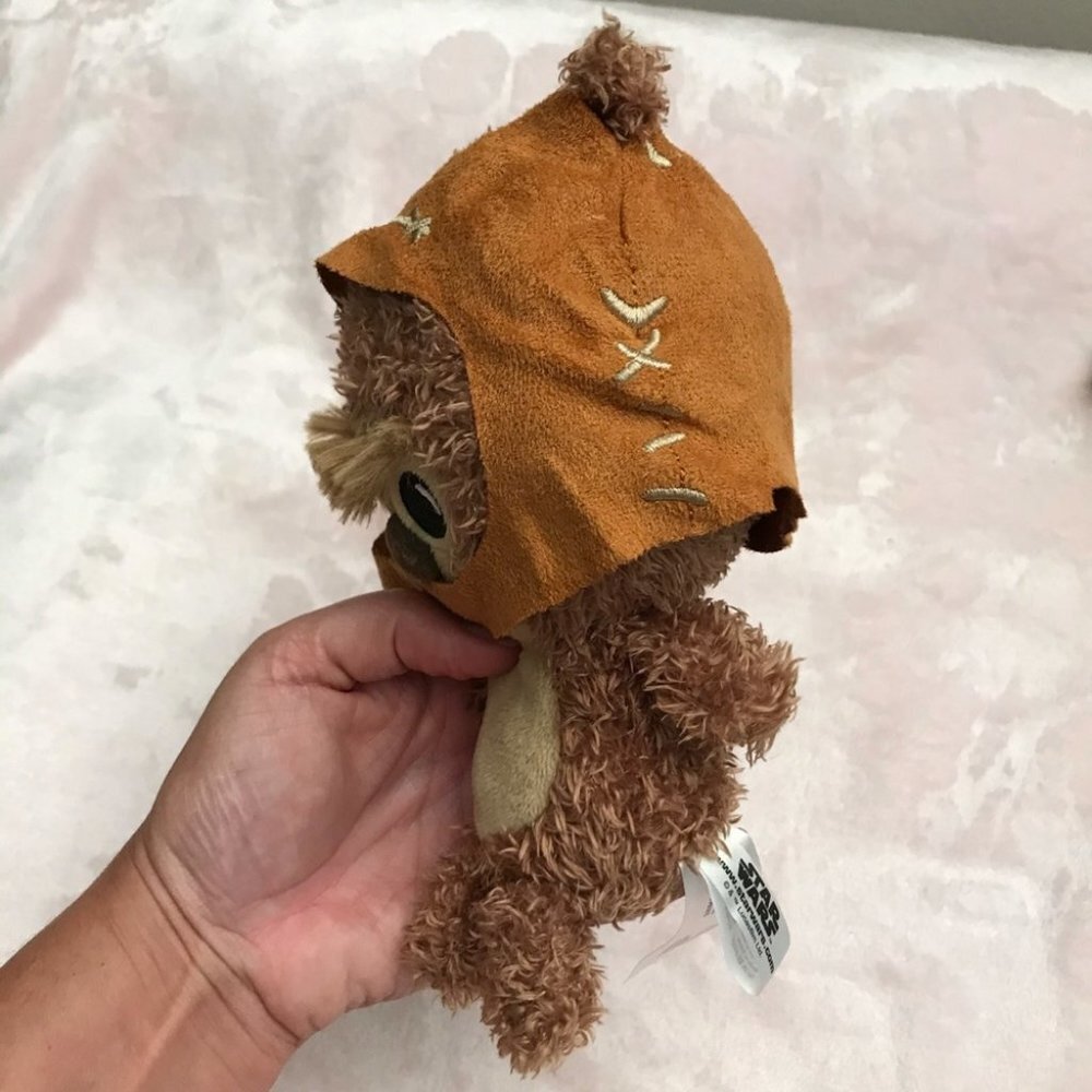 Collectors Star Wars Wicket The Ewok w/ hood Stuffed Plush Star Wars Rare - Picture 7 of 13